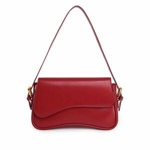❤️✨CHIC RED VEGAN LEATHER SHOULDER + CROSSBODY BAG✨❤️